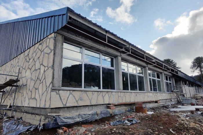 Avanza la construcción del nuevo CPEM Nº90 en Villa Pehuenia