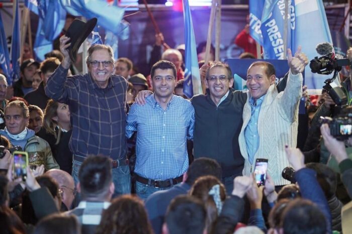 Encuentro de la Lista Azul en Plaza Huincul: “Nuestra principal bandera seguirá siendo la defensa de Neuquén por sobre todas las cosas”