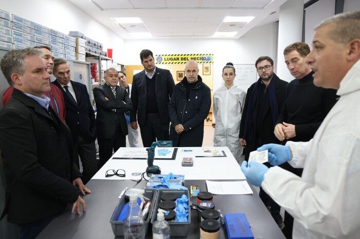 Rodríguez Larreta recorrió el Laboratorio de la Policía Científica en el Barrio 31