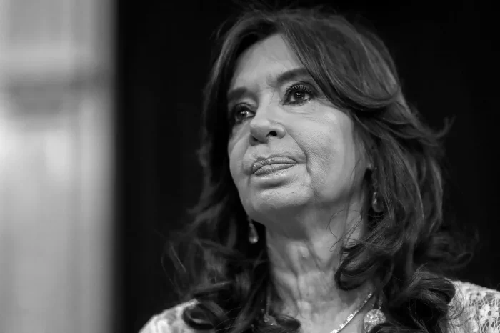 Obra pública: la fiscalía pidió 12 años de prisión para Cristina Kirchner y la inhabilitación perpetua para ejercer cargos
