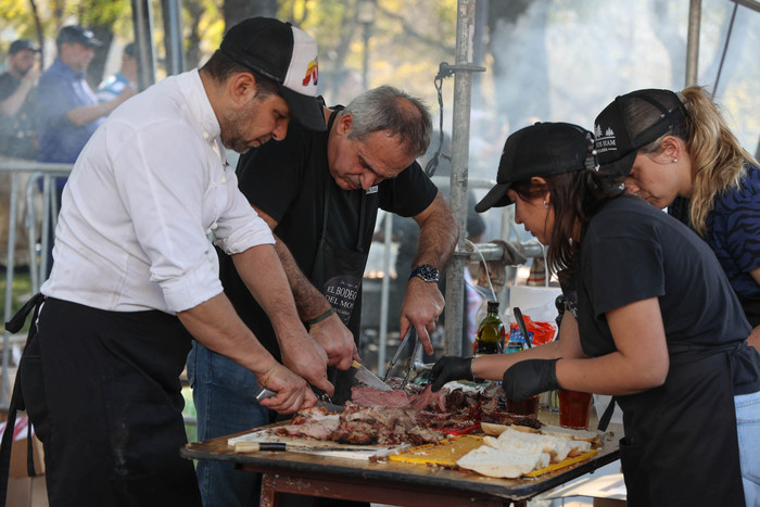 Más de 500.000 vecinos de CABA y turistas disfrutaron del Campeonato Federal del Asado en el Obelisco