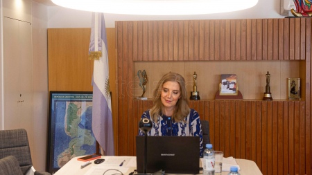 Cómo opera el circuito de las noticias falsas y una serie de propuestas para combatirlas