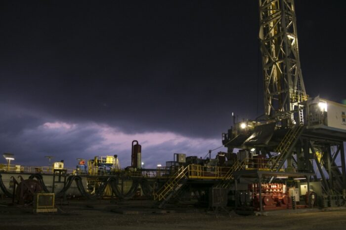 YPF financiará la construcción de una mega terminal para exportar el crudo de Vaca Muerta