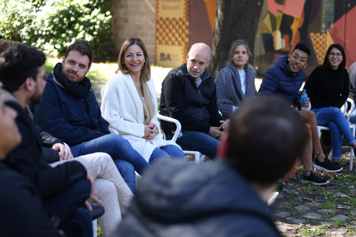 Rodríguez Larreta dialogó con jóvenes que están preocupados por la situación general del país