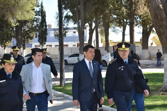 Acto entrega de Sables a Oficiales del Cuerpo Penitenciario
