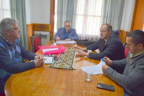Presentan el proyecto y el presupuesto de la obra de energía eléctrica para el “Loteo Social Urbanización 461 lotes sobre Lote 18N”