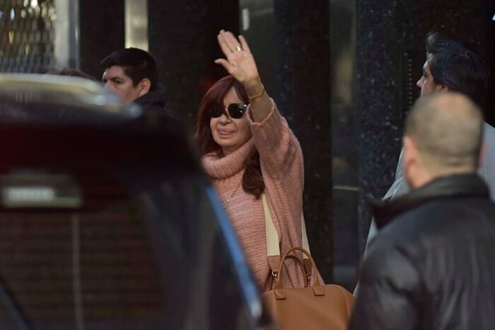 Cristina Kirchner declaró en la causa por el intento de asesinato: no se dio cuenta que le habían gatillado en la cara