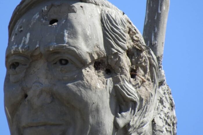 Vandalizaron un monumento de Néstor Kirchner