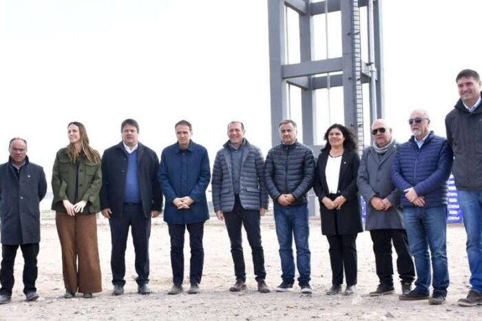 Inauguran la obra que abastece de agua potable a Colonia Rural Nueva Esperanza
