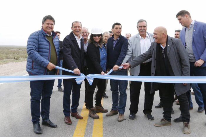 Gutiérrez inauguró el primer tramo de la ruta provincial 67