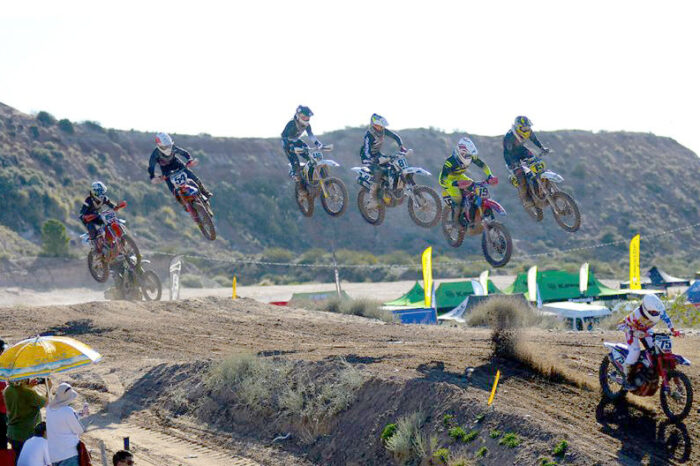 El motocross cerró con un gran espectáculo en La Barda