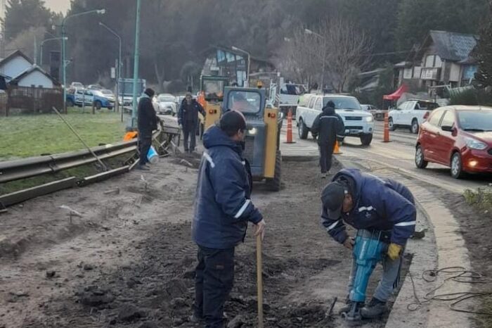 San Martín de los Andes: Avanzan los trabajos de reconstrucción de la calzada en el tramo de la rotonda de la Caminera