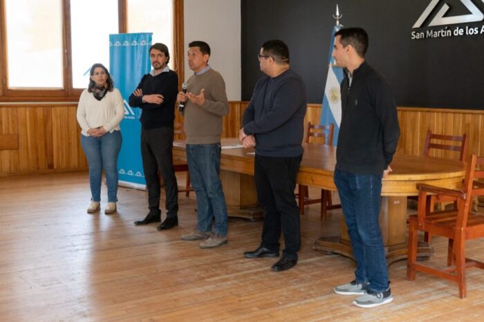 Con 60 inscriptos, comenzó en nuestra ciudad un curso de Educación Comercial para potenciar emprendimientos