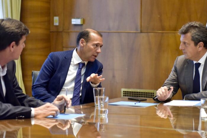 Se firmó la ampliación de la concesión a Oldeval para los oleoductos a Puerto Rosales