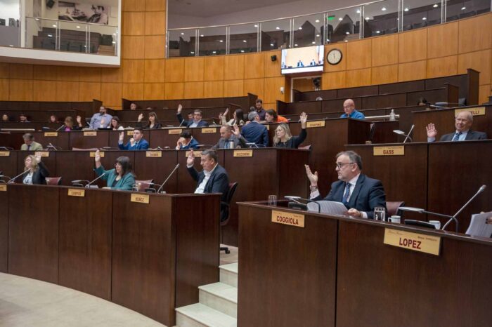 <strong>Unánime acompañamiento a ley que garantiza recursos a bomberos voluntarios de toda la provincia</strong>