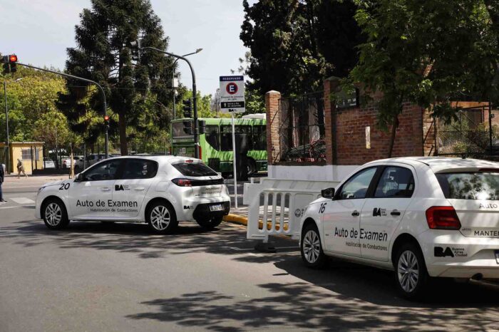 Ya funcionan las 10 sedes para sacar el registro de conducir en la Ciudad