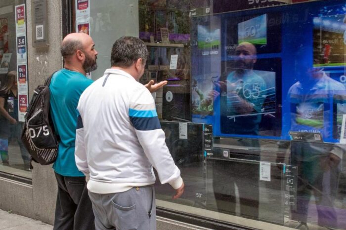Desde hoy viernes, entró en vigencia el programa para la compra de electrodomésticos en 30 cuotas