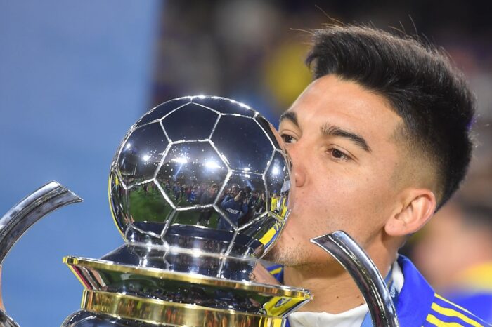 Boca empató con Independiente pero pudo gritar campeón gracias a una mano de River