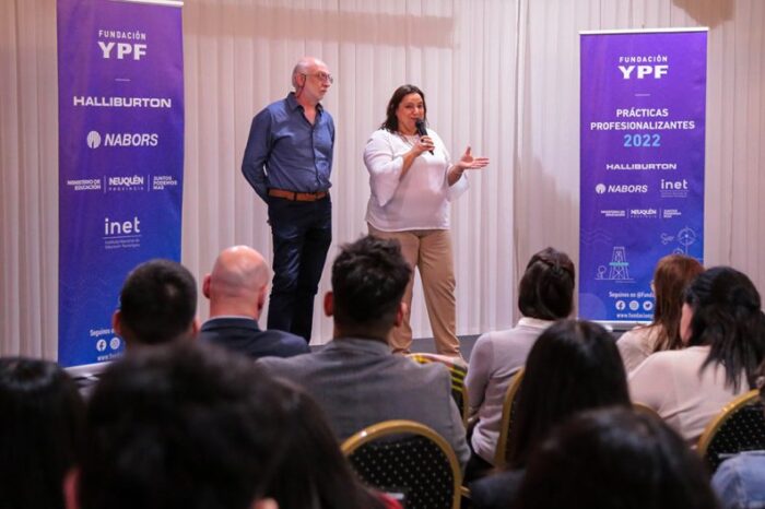 Prácticas profesionalizantes: 60 estudiantes y docentes de escuelas técnicas neuquinas recibieron sus diplomas