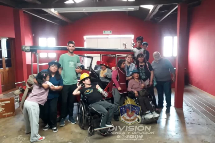 Visita guiada de jóvenes al Museo y Archivo Histórico Policial