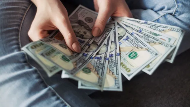 El dólar blue sube a $690 tras el triunfo de Milei en las PASO