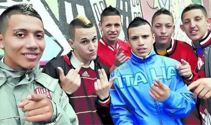 Un integrante de los Wachiturros tuvo un accidente en un show y pelea por su vida
