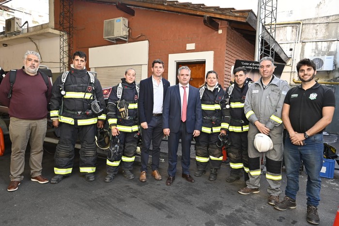 Bomberos de la Ciudad de Buenos Aires incorporó 116 nuevos equipos de respiración autónoma