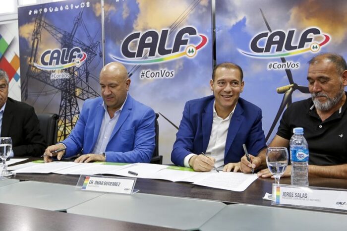 Electricidad para 100 viviendas del predio 127 Hectáreas