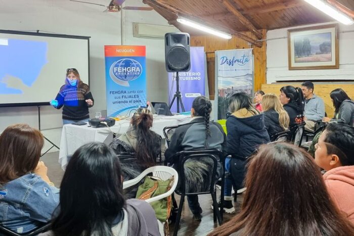 Capacitaron en&nbsp;Manipulación de alimentos y Ayudante de cocina