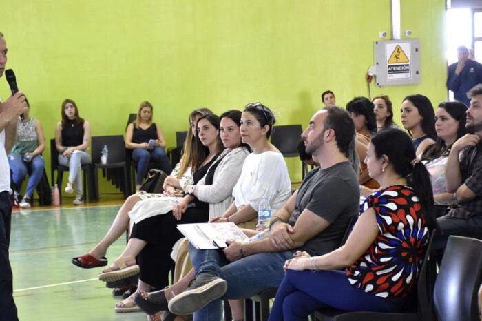 Gutiérrez entregó certificados de capacitación a jóvenes de la Red Provincial de Escucha Joven