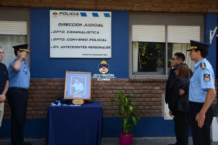 Acto homenaje Suboficial Mayor Roberto Fabián Quispe