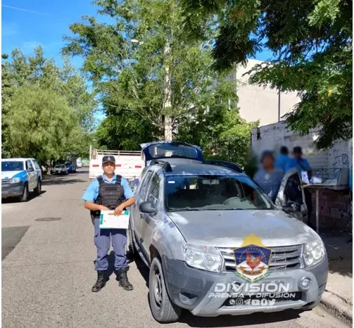 Cría 21°: Demoraron a dos hombres y recuperaron una camioneta días atrás