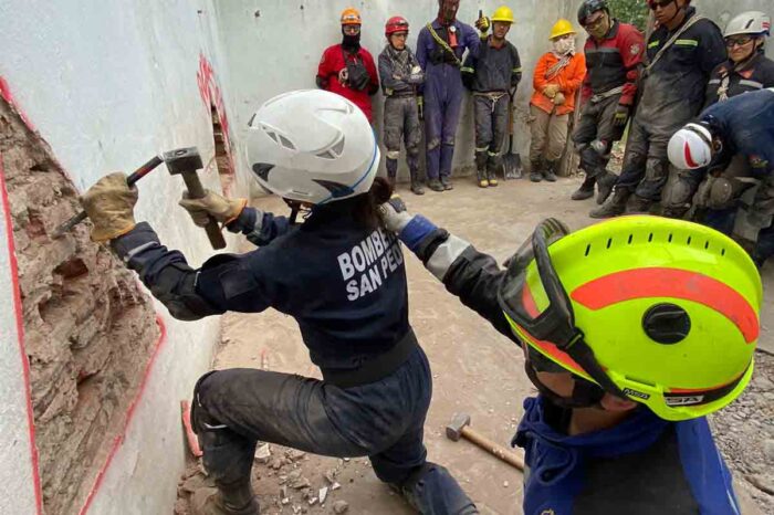 Bomberos de San Martín de los Andes se capacitaron en distintas especialidades