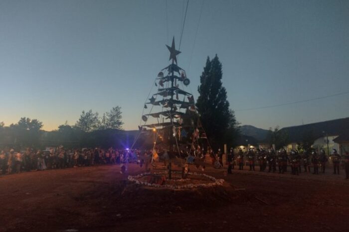Cordones del Chapelco celebró su Navidad Cordillerana con una hermosa fiesta en la Plaza del Sol