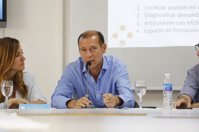 Gutiérrez participó de una mesa de trabajo intergubernamental