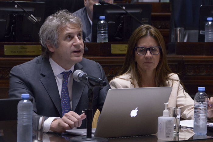 Felipe Miguel expuso en la Legislatura el segundo y último informe de gestión del año
