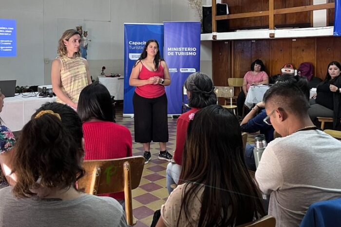Capacitación turística en Junín de los Andes con presencia de experta de Nación
