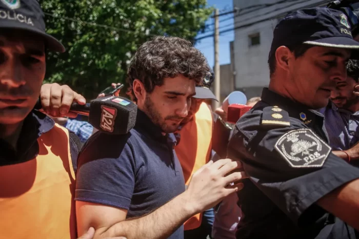 Un testigo aseguró que vio a Thomsen pegarle dos "puntinazos" en la cabeza a Fernando