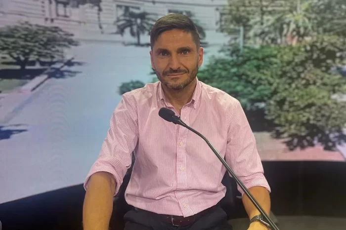 Maxi Pullaro: el candidato que por amenazas hizo su campaña armado