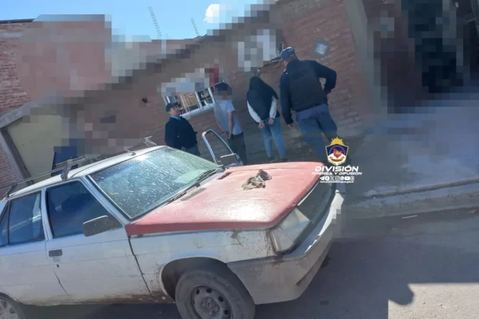 Robaron una bomba de agua y fueron demorados cuando intentaron venderla en la vía pública