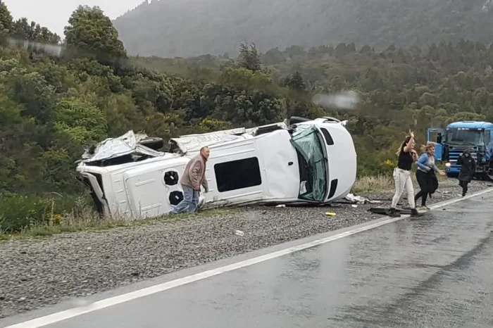 6 fallecidos en un accidente en la ruta 40, cerca de Villa la Angostura