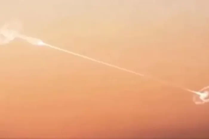 Grabaron un video de un supuesto OVNI “disparando” un rayo en el sur argentino, ¡Increíble!