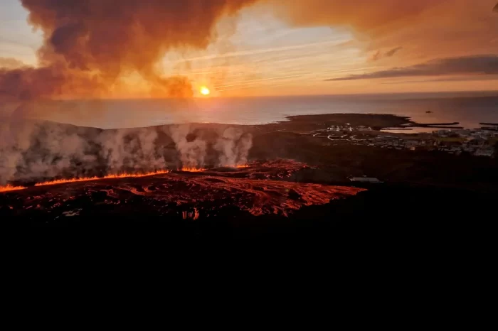 La erupción del volcán Murapi obligó a evacuar una de las mayores atracciones turísticas de Islandia