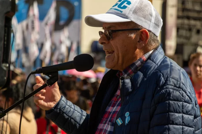 Organizaciones sociales convocan a protestas contra el DNU y la ley "ómnibus" de Milei