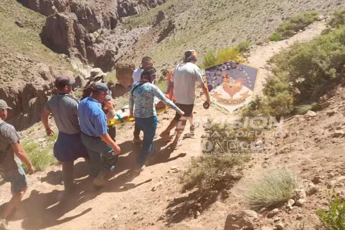 Varvarco: Exitoso operativo de rescate de un turista que sufrió una lesión en un tubillo