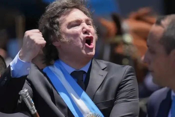 Javier Milei apuntó a los gobernadores tras el revés en la Ley Ómnibus: "Tomaron la decisión de destruirla"