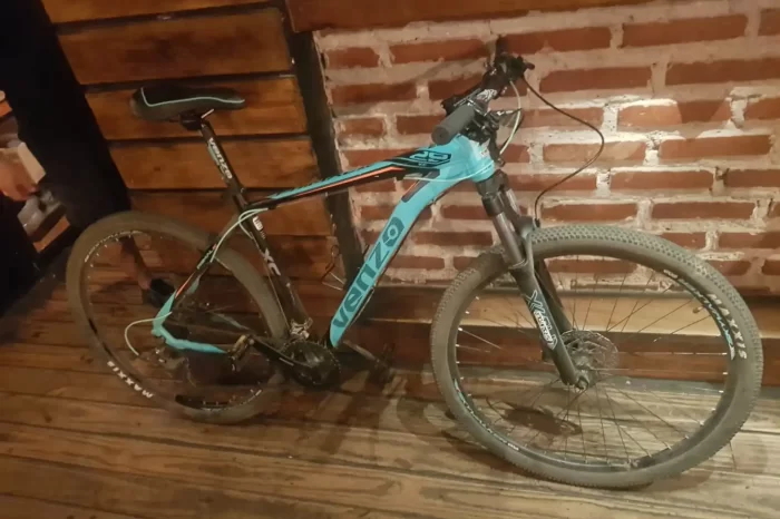 Neuquén: Rápido accionar policial logró demorar a un joven que había ingresado a una vivienda y robo varios elementos costosos