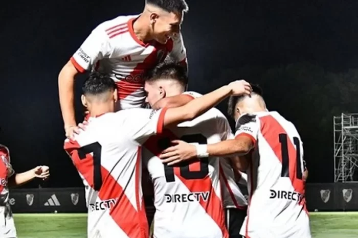 River lo dió vuelta y goleó a Boca en el Superclásico de Reserva