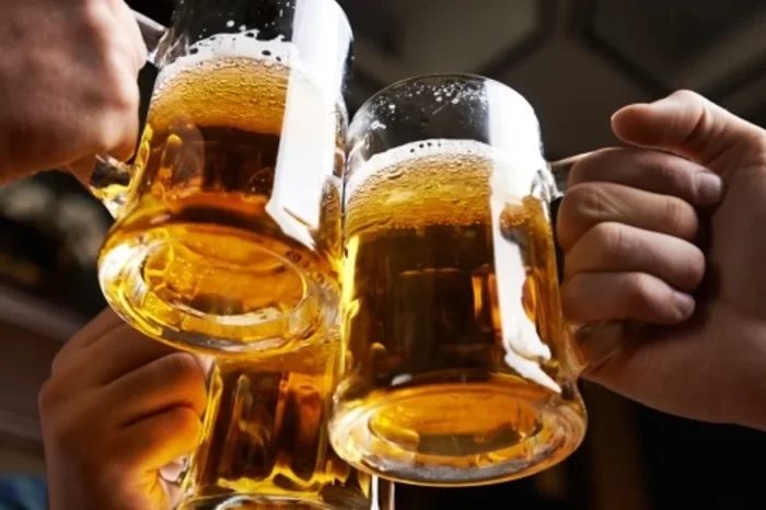 Una marca de cerveza se suma a los supermercados que dejan de aumentar por tres meses