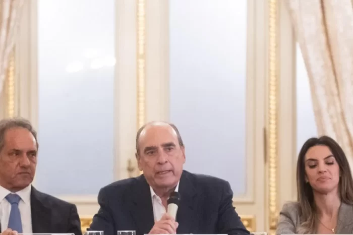 El Gobierno nacional acordó descuentos en pasajes y hoteles para el turismo en temporada baja